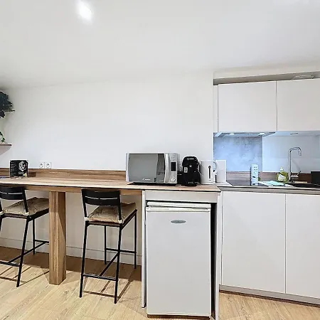 4 Modernes Climatises 8 Personnes Cl-fd Апартаменты *