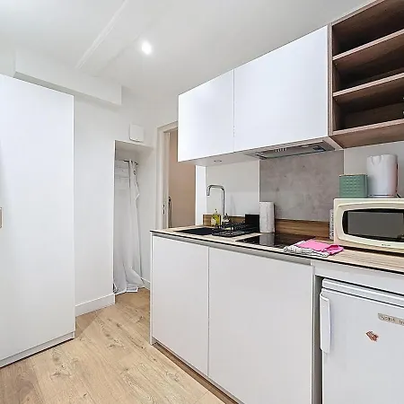 4 Modernes Climatises 8 Personnes Cl-fd Апартаменты *